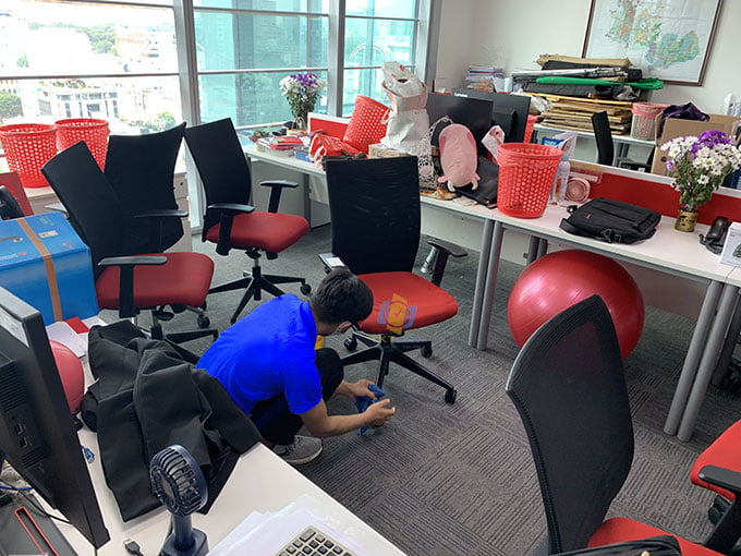 Vệ sinh giặt b&agrave;n ghế văn ph&ograve;ng Vinh Nghệ An